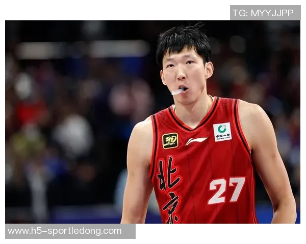 周琦表现出色成为内线支柱北京队主力频遭伤病困扰面临挑战