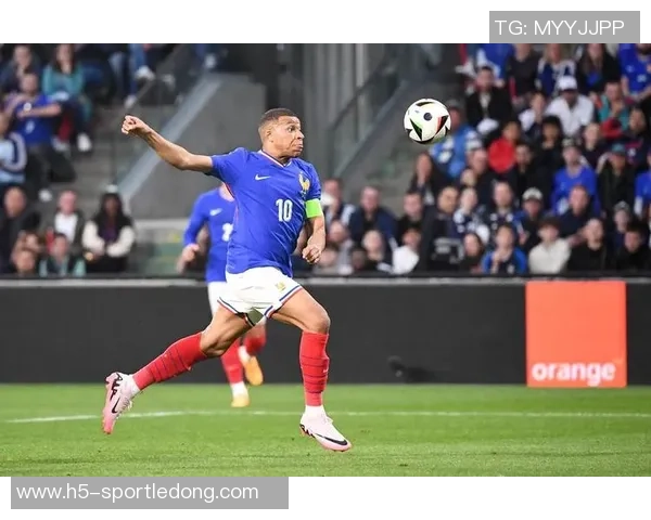 姆巴佩确认继续为法国国家队效力不会回马德里养伤